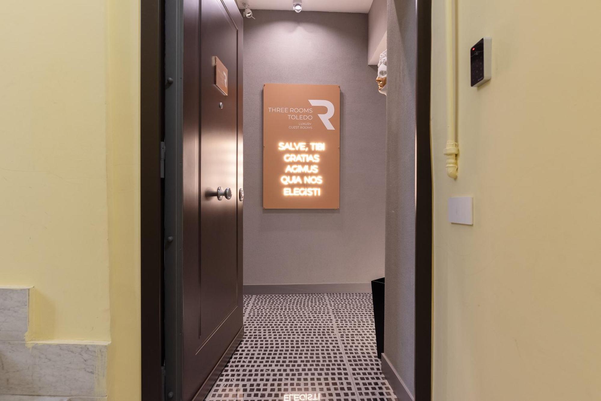 Three Rooms Toledo Neapel Exterior foto